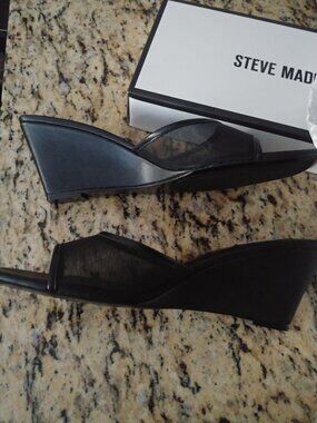 BRAND NEW Steve Madden Selecte Mesh Black Wedge slide size 10